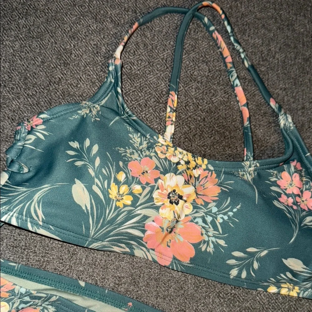 ONEILL Floral girls Bikini Set in Teal and Pink - Picture 4 of 9